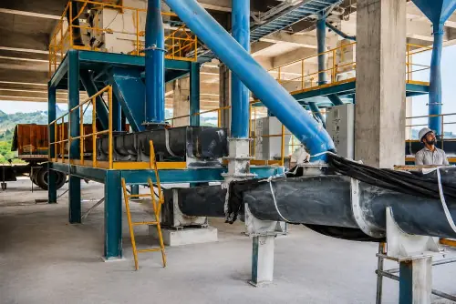 Przenośnik ślimakowy czy taśmowy - który wybrać do Twojej instalacji?